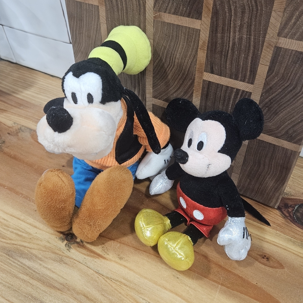 Disney TY 7" Sparkle Mickey Mouse & 11" Goofy Mini Plush Bundle